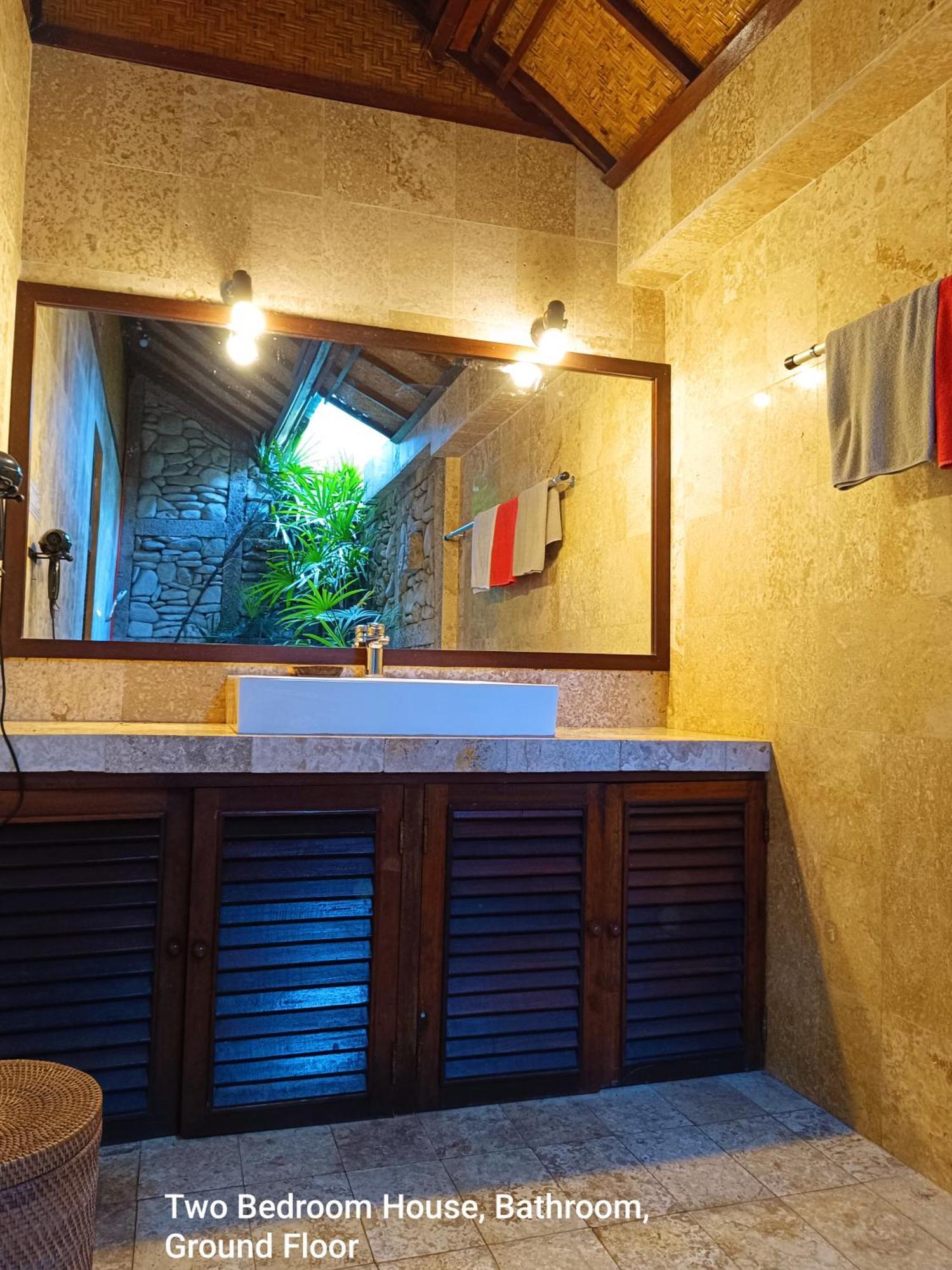Guci Guesthouses Ubud  Luaran gambar
